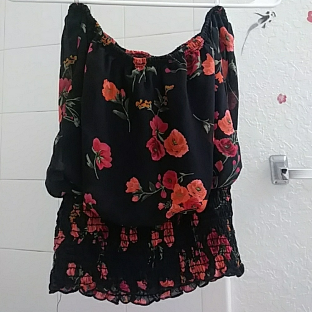 Beautiful flower - No strap croptop shirt 🌺